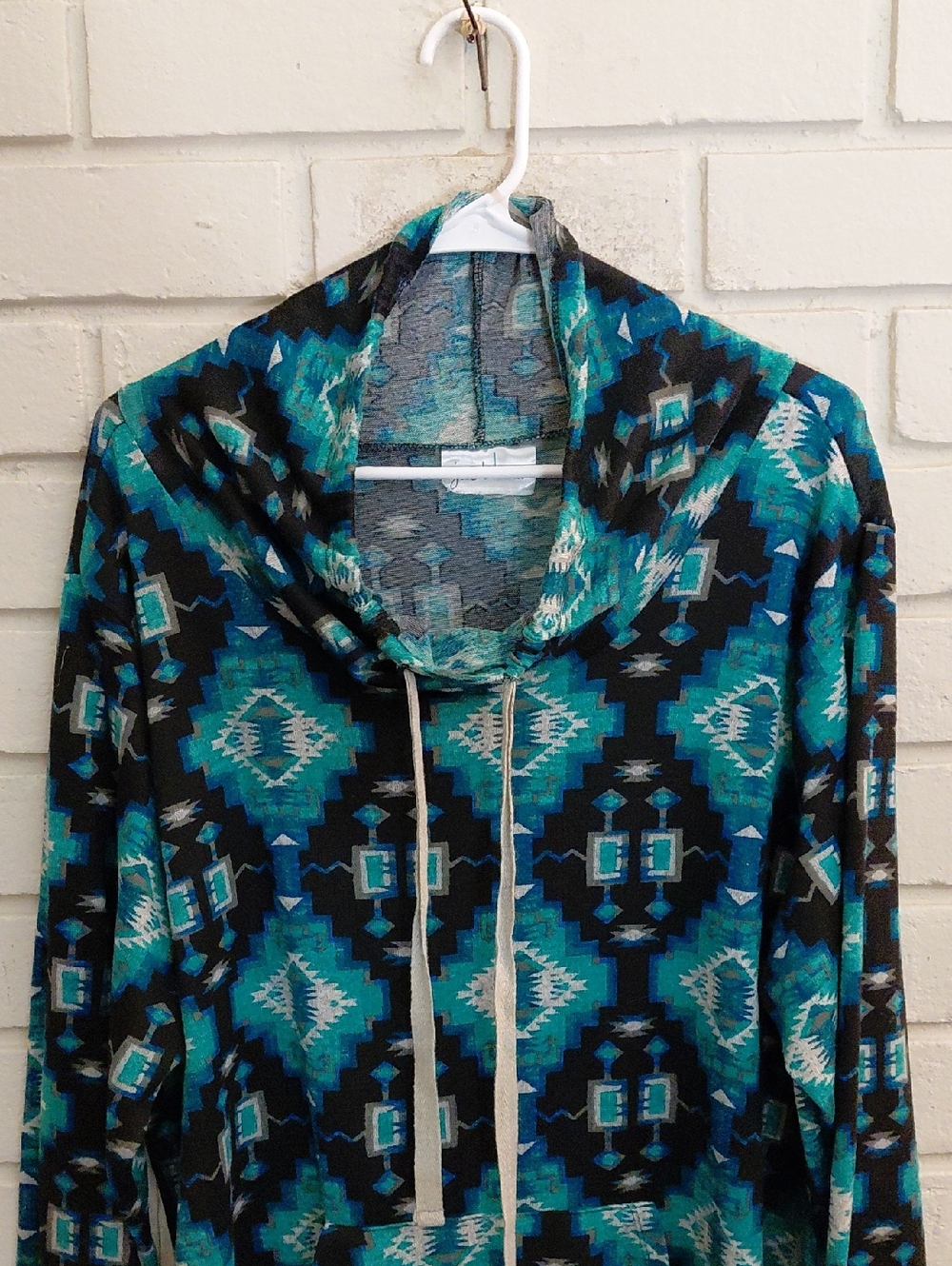 just be Teal, Black and Navy Geometric Kangaroo Pocket Pullover. See Measurement - Picture 2 of 8